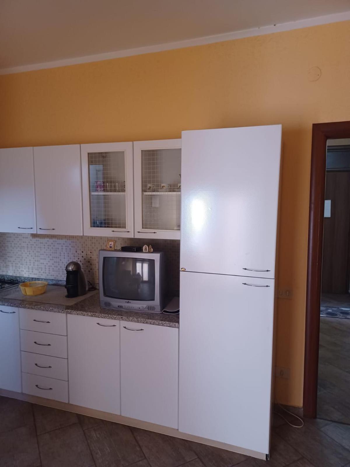 Holiday Homes Кампофеличе ди Рокела Екстериор снимка