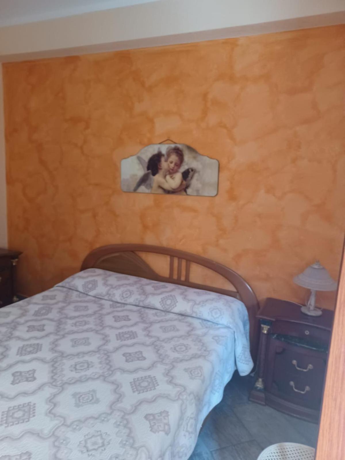 Holiday Homes Кампофеличе ди Рокела Екстериор снимка